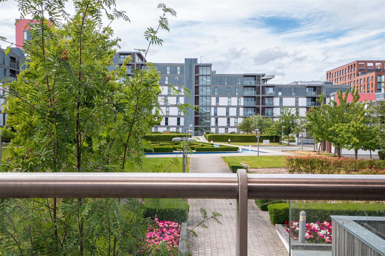 South Row, Milton Keynes